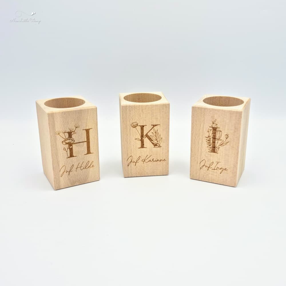 Personalized Pen Holder with Flowers