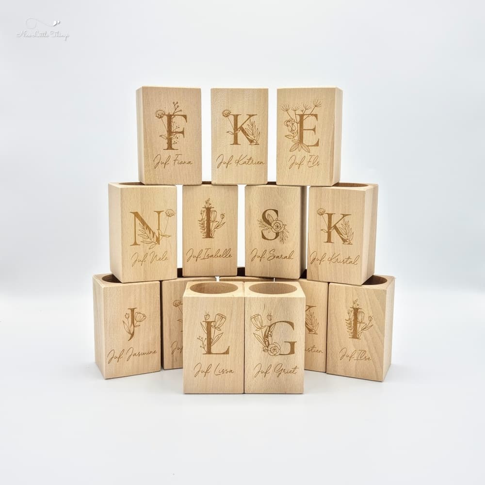 Personalized Pen Holder with Flowers